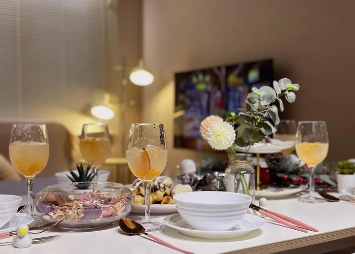 Апартаменты Namsan Beautiful Big Hill House