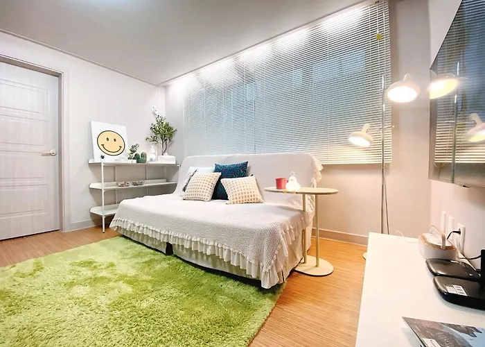 Namsan Beautiful Big Hill House Апартаменты *