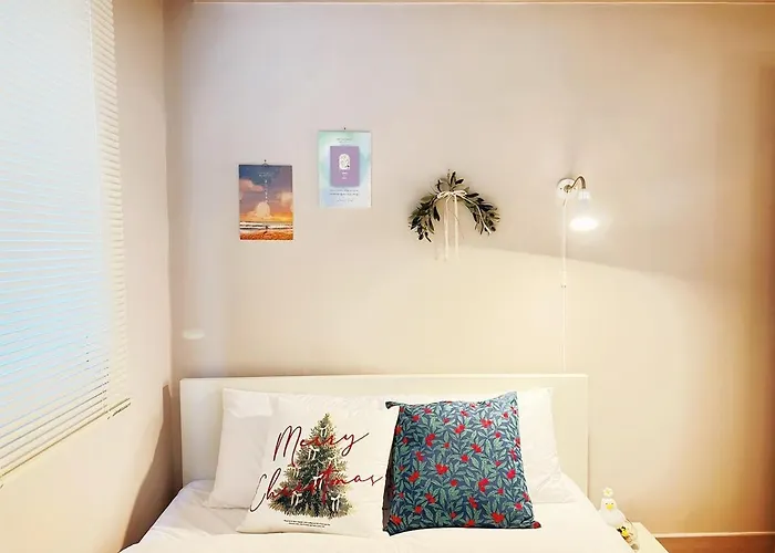 Апартаменты Namsan Beautiful Big Hill House Сеул